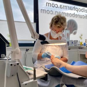 Soins de pédicure médicale et pédicure spécialisée